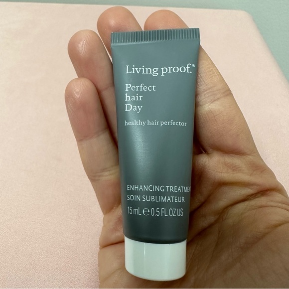 🌼 4/$16 - New 2 piece haircare set (Curls leave-in & living proof perfect hair) - Picture 3 of 4